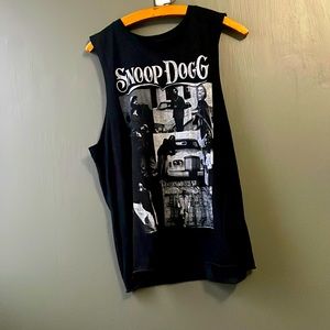 CLOSET CLOSING! Snoop Dog cut off